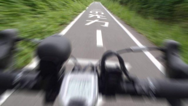 空気抵抗を減らせるワンピースのメリット 凡人が31歳でロードバイクに乗り優勝する物語